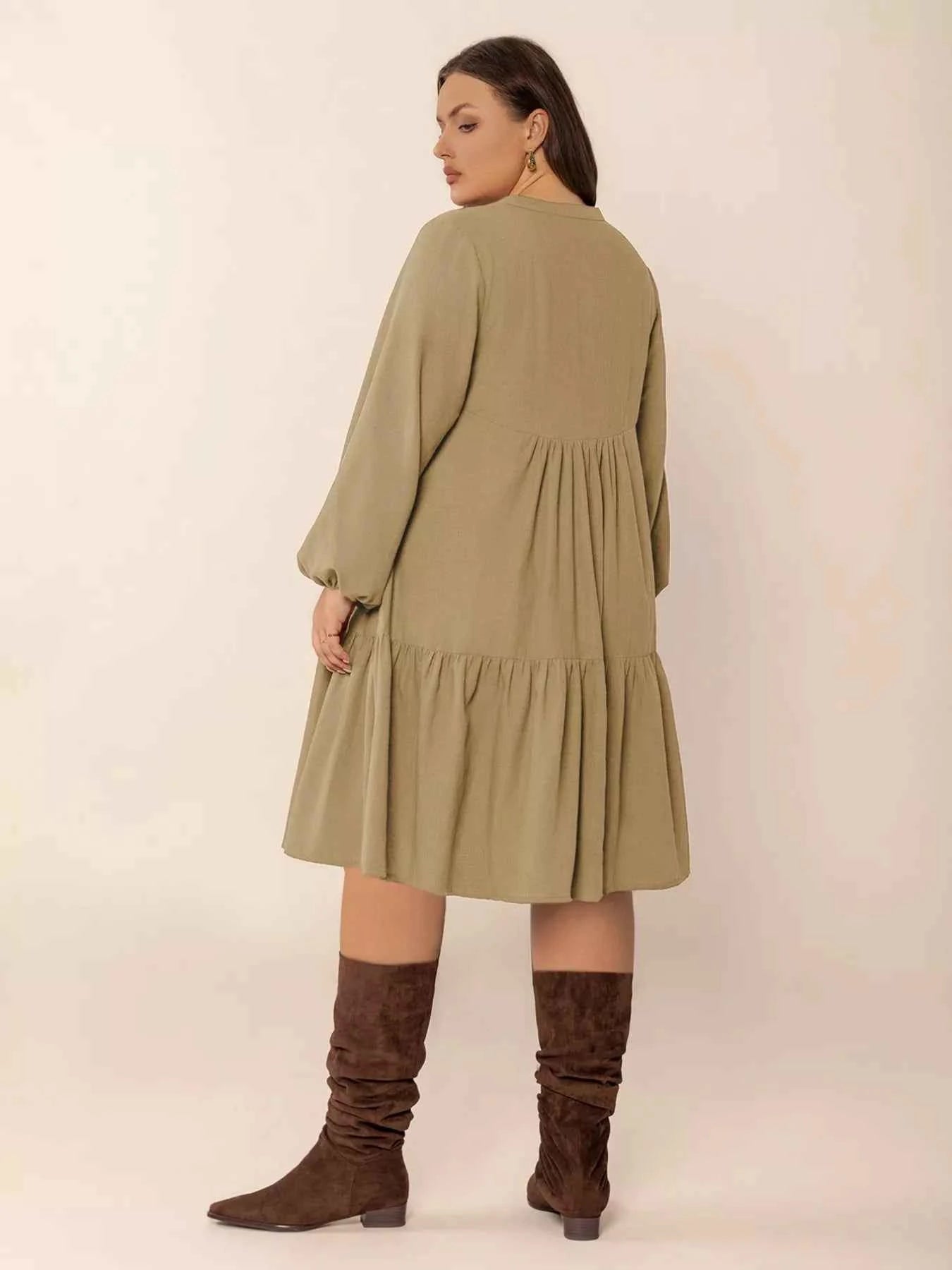 Plus Size Tie Neck Balloon Sleeve Dress