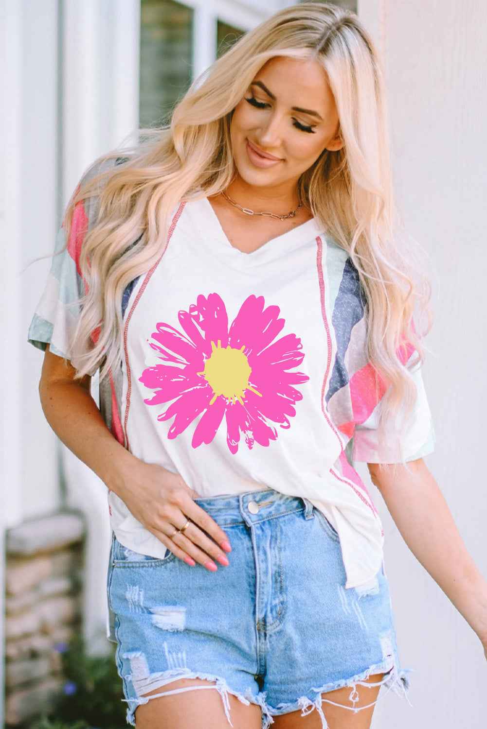 Daisy Graphic V-Neck Half Sleeve T-Shirt - Lojy Shop