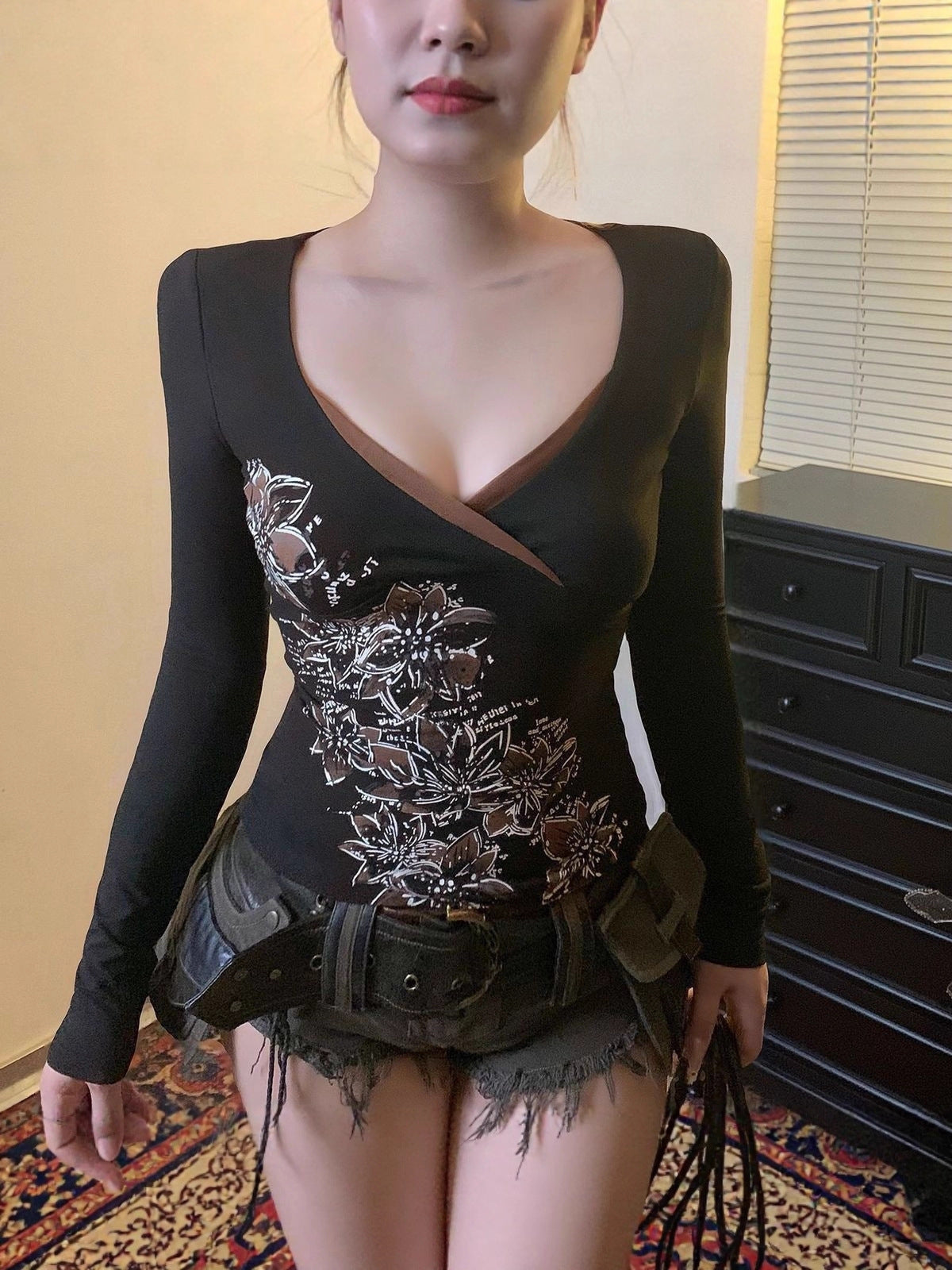 Floral Print V-Neck Long Sleeve T-Shirt