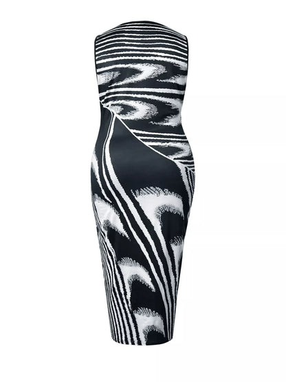 Plus Size Sleeveless Bodycon Maxi Dress with Abstract Print