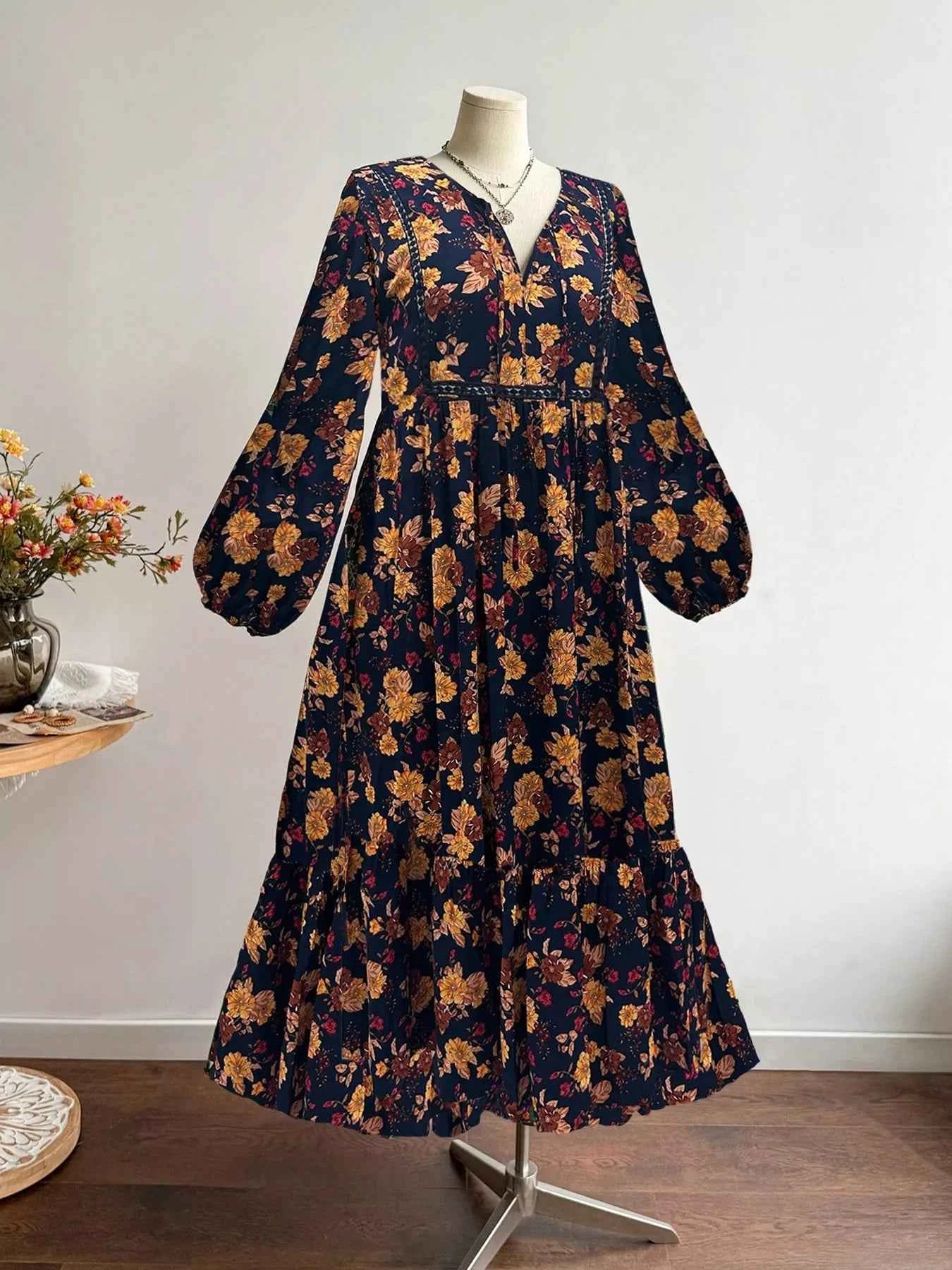 Plus Size Floral Print Tie Neck Short Sleeve Dress