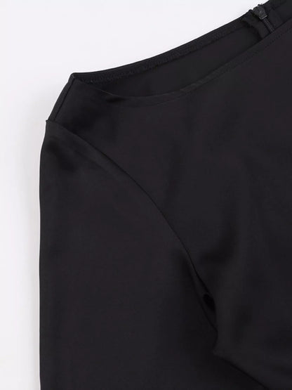 Elegant Mini Dress with Fare Sleeves